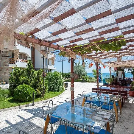 Hotel Robinson Vip Pomorie